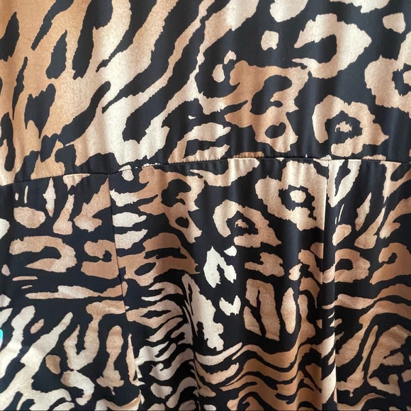 Elegant Animal Print Dress - Picture 11 of 13